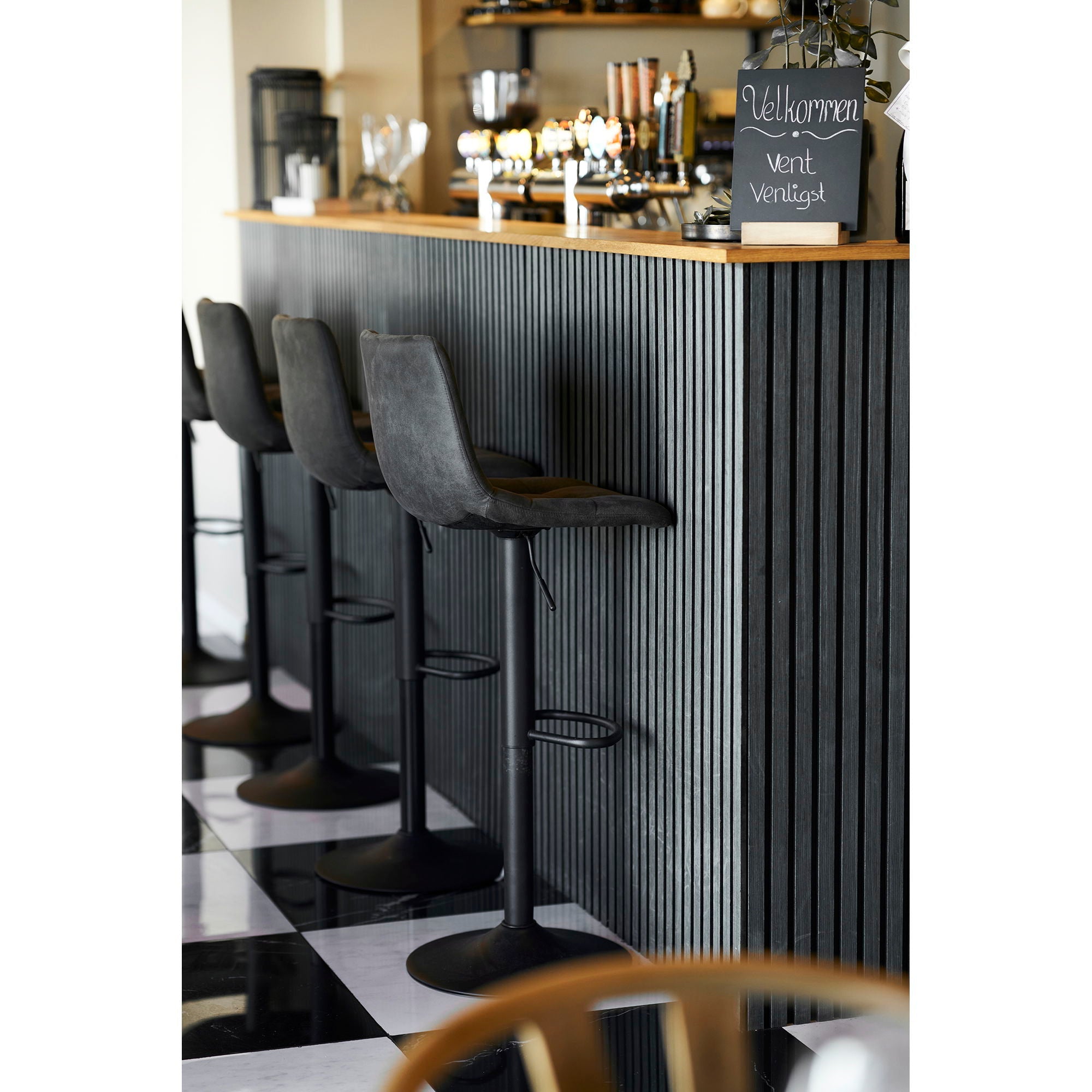 Chaise de bar, microfibre, gris foncé, pieds noirs