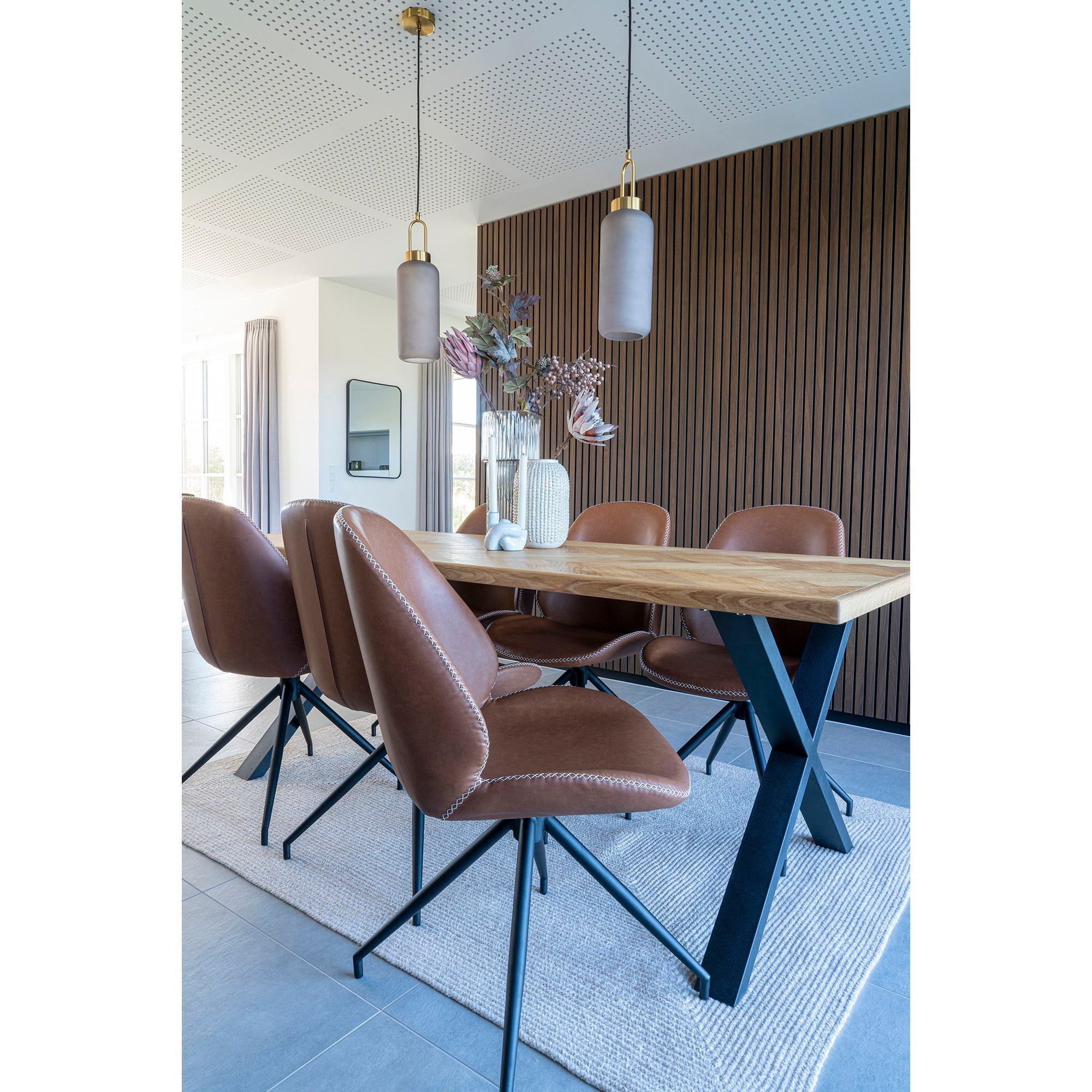 Chaise de salle à manger pivotante, cuir PU, brun vintage, pieds noirs