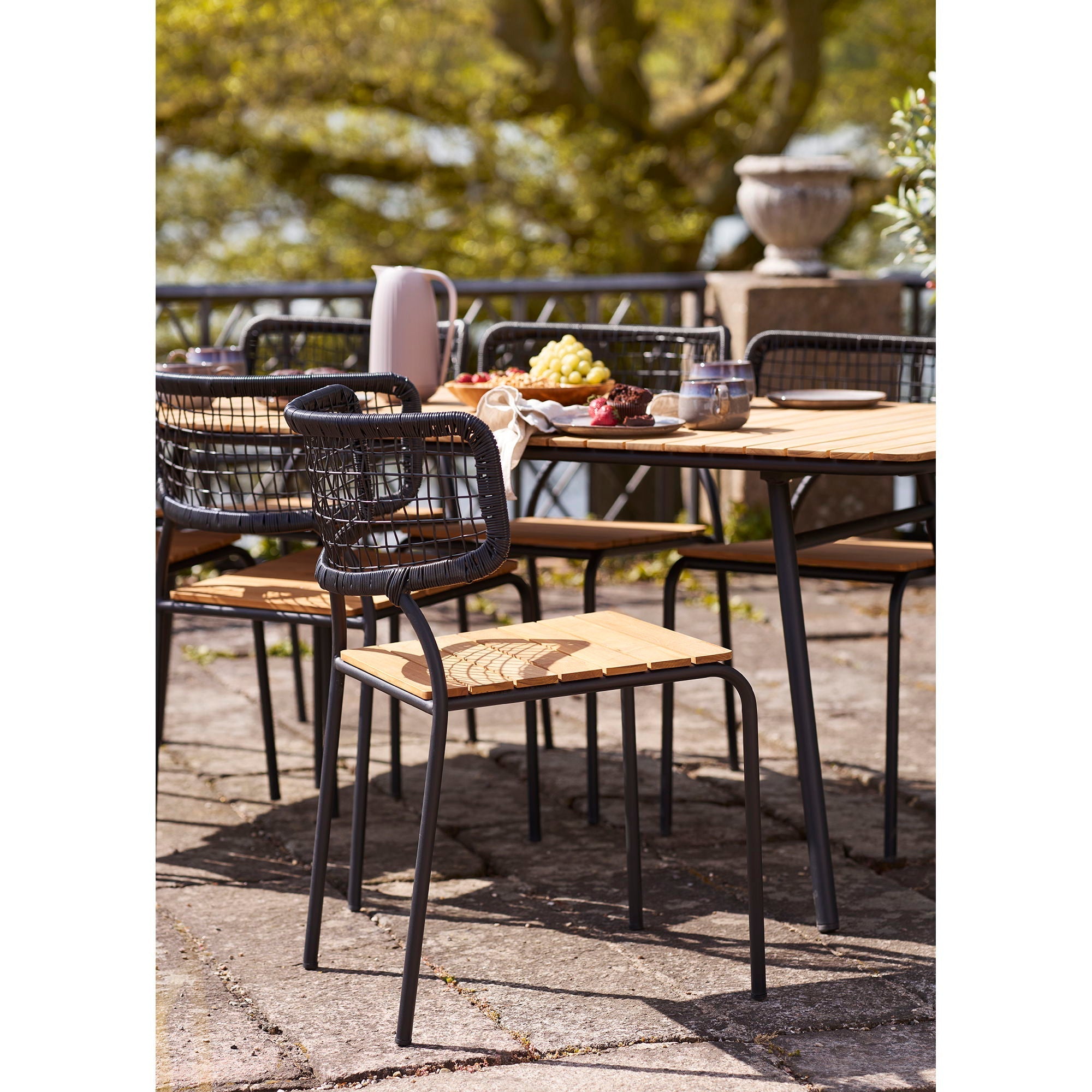 Chaise de salle à manger, teck, corde noire, pieds noirs