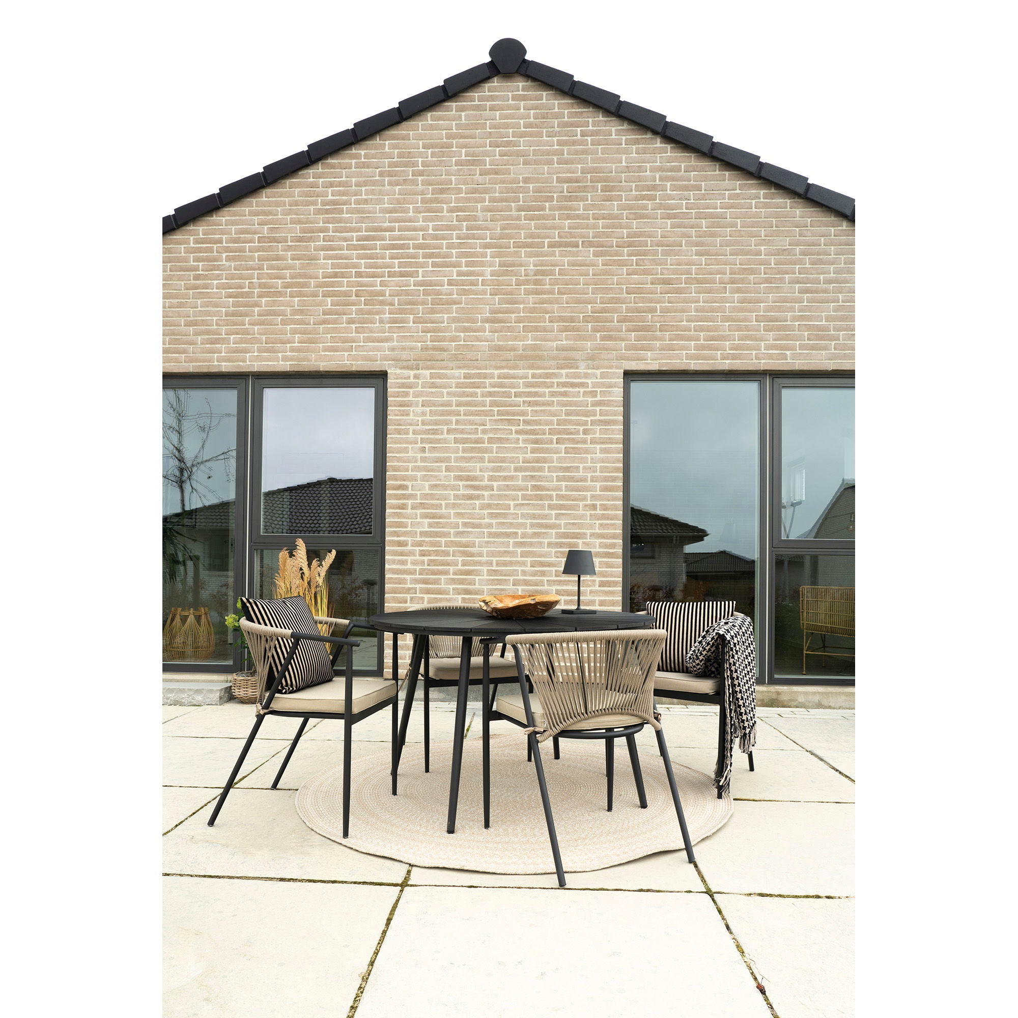 Atlanta Dining Table