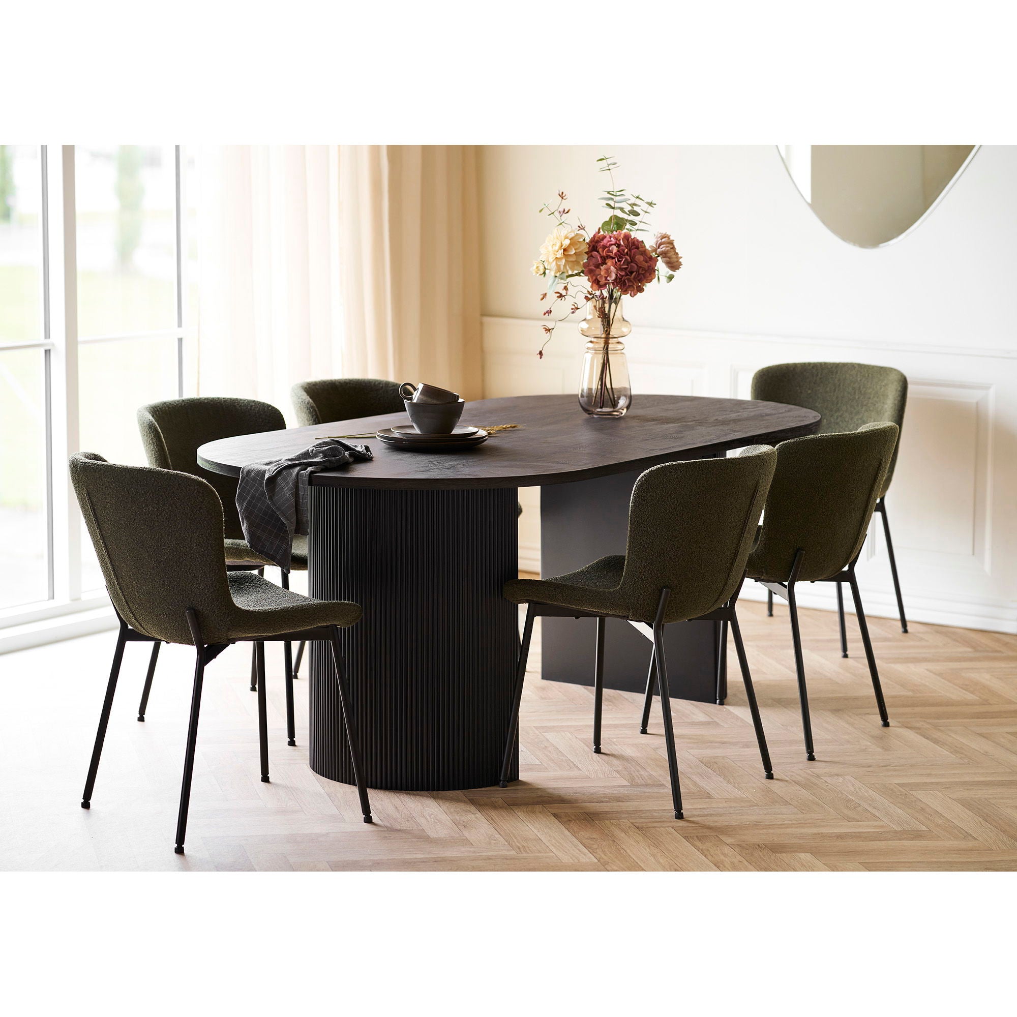 Boavista and Maceda Dining Set